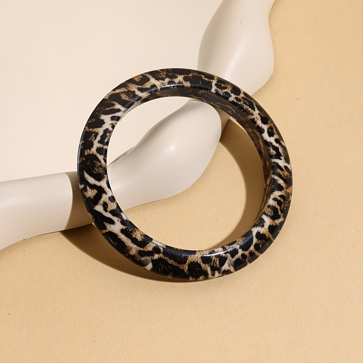 Vintage Leopard Print Bracelet with Classic Texture, Gift